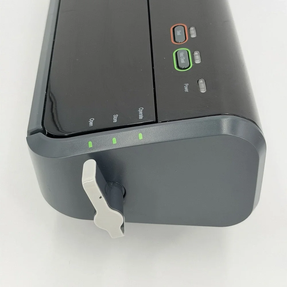 FoodSaver FM2000-015 Vacuum Sealer Black Accessory Port Electric 120V Tested